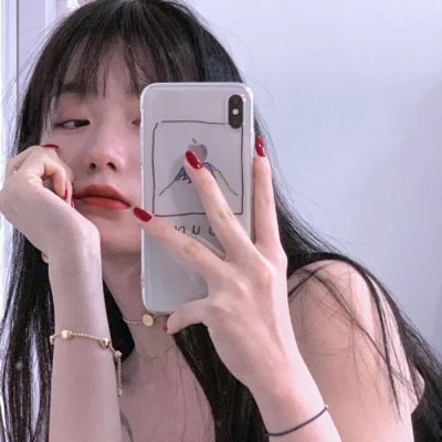 她来自未来海报